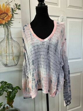 Vintage pastel pink and blue tie-dye knit top